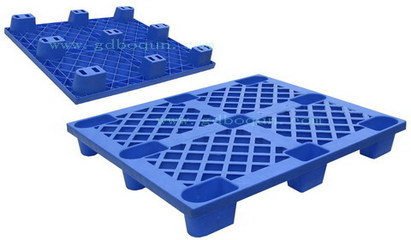 關(guān)于博群塑膠-塑膠卡板|塑料卡板|塑膠棧板|塑料棧板|塑膠托盤|塑膠周轉(zhuǎn)箱|東莞市博群塑膠五金