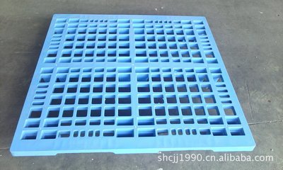 上海鑫鵬塑料制品廠銷網格輕型塑料托盤、卡板箱與垃圾桶全解析
