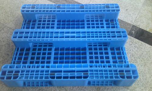 塑料托盤的材質、類型及其應用